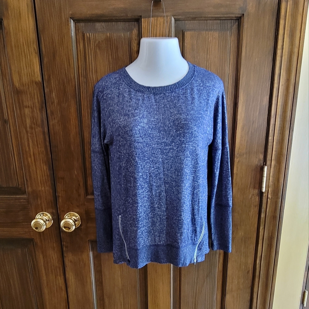 Danskin Now Sz S Long Sleeve Top Navy & Gray P2P 18 L 19